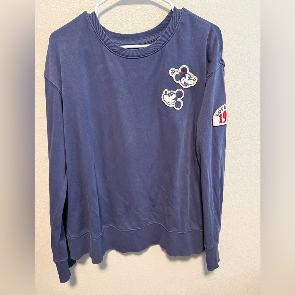 Women’s Disney Vintage Style Crewneck Size L - Picture 2 of 8